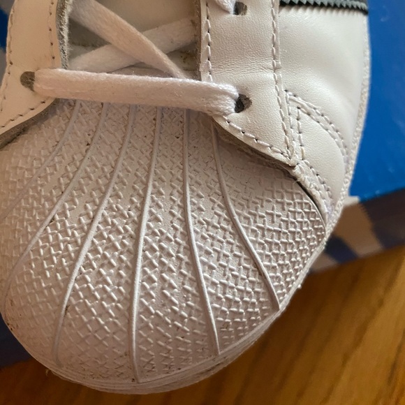 Adidas Superstar Sneakers - Picture 3 of 12